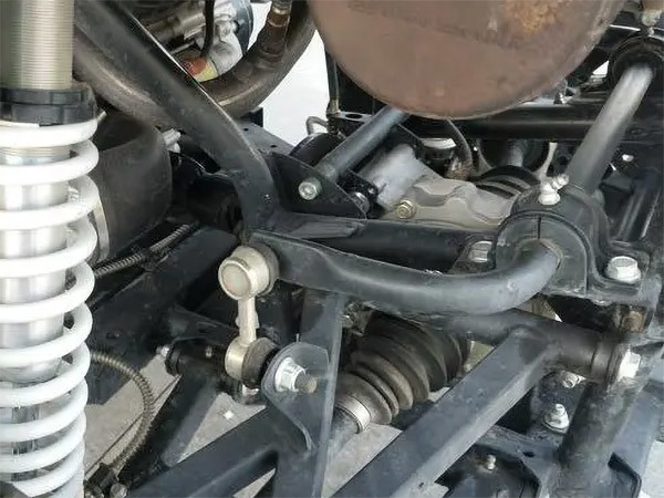 挑戰極限！四驅沙灘車(chē)發動機(jī)性能(néng)大(dà)揭秘